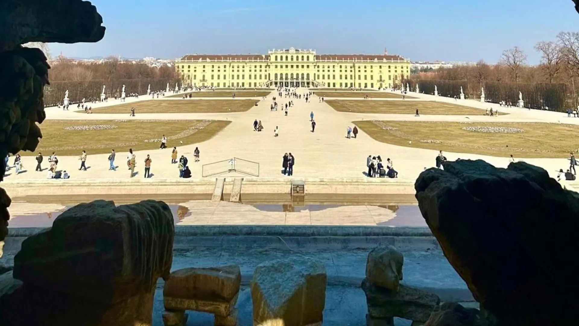 Apartment For 6 Near Schonbrunn , Cleaning Included