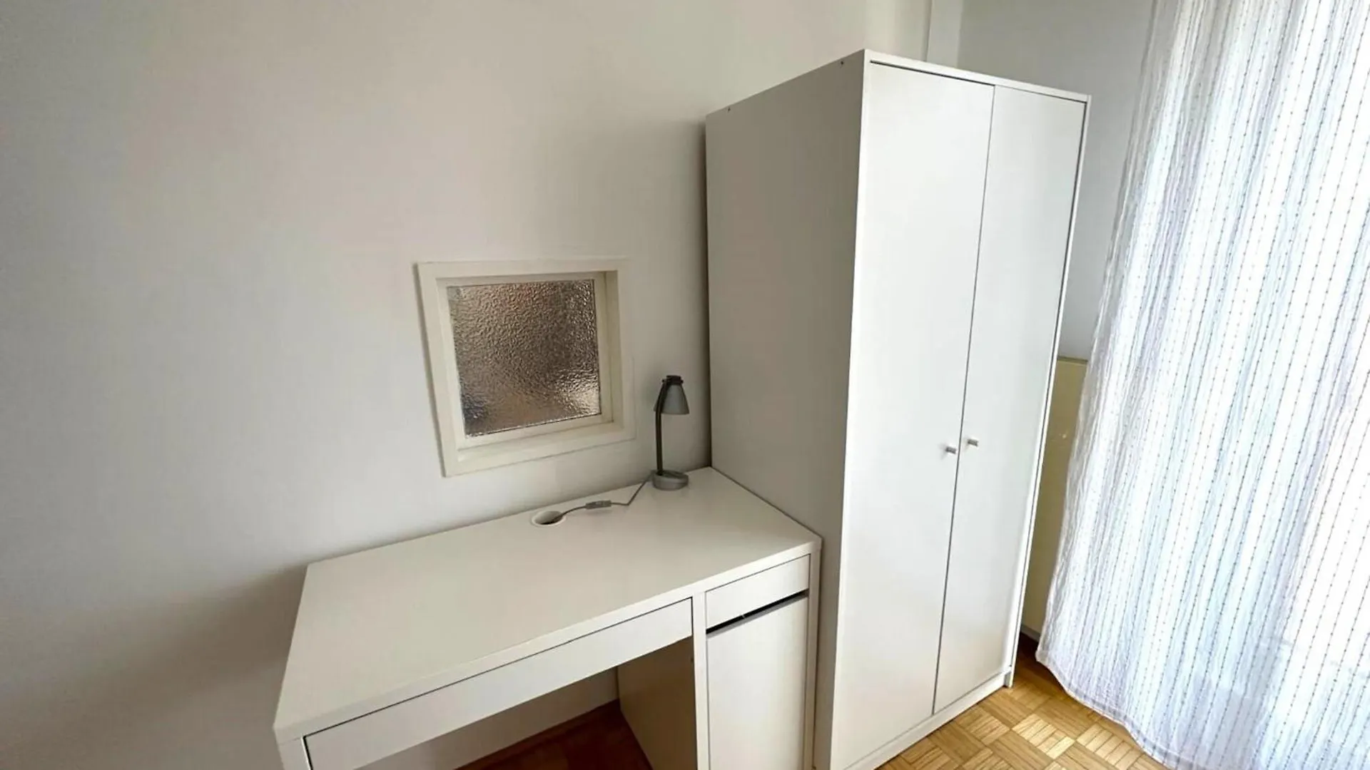 Apartment For 6 Near Schonbrunn , Cleaning Included 0*, Vienna